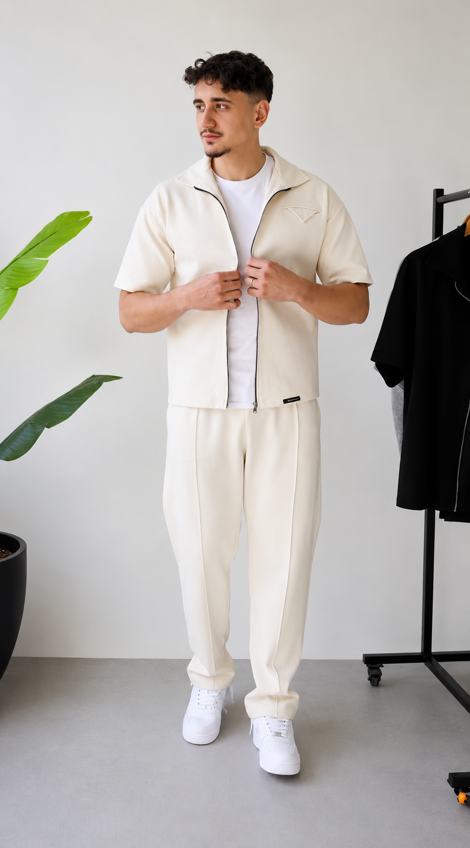LI-103 | Crafted for the Modern Elite